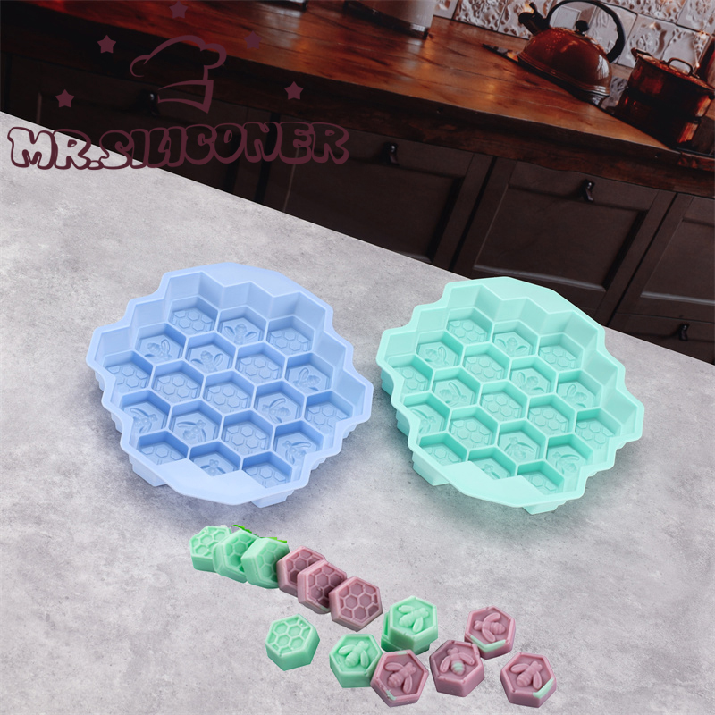 Silicone 19 Mobile Bee Honeyco - Eco Soap recension och pris